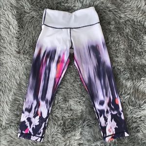 NWOT Lululemon crop leggings